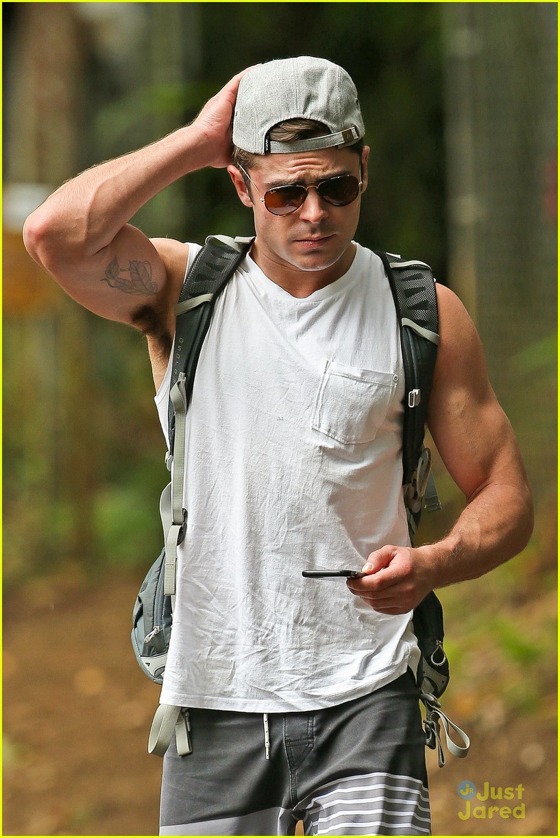 zac efron ripped memorial day weekend 08