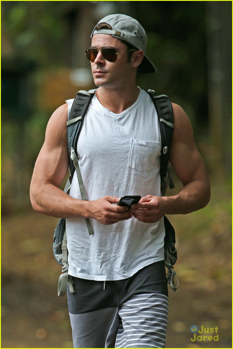 zac efron ripped memorial day weekend 10