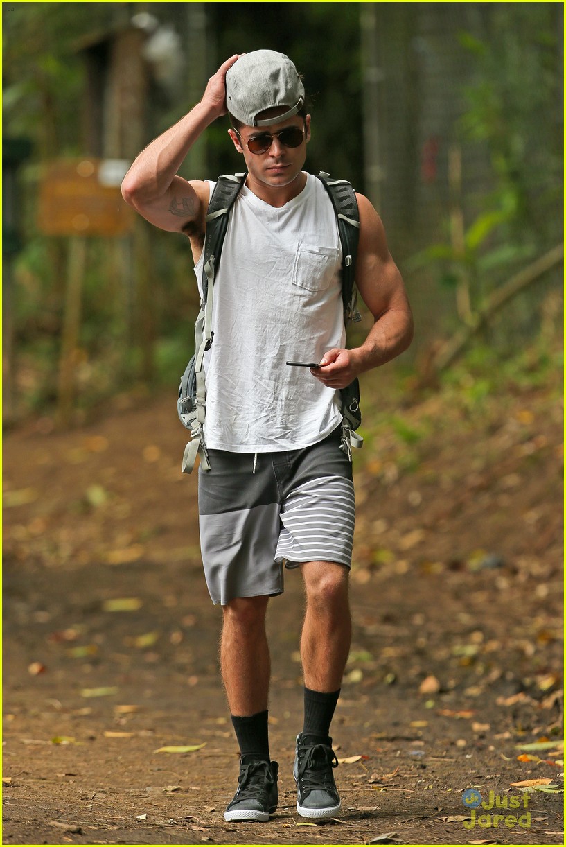 zac efron ripped memorial day weekend 12