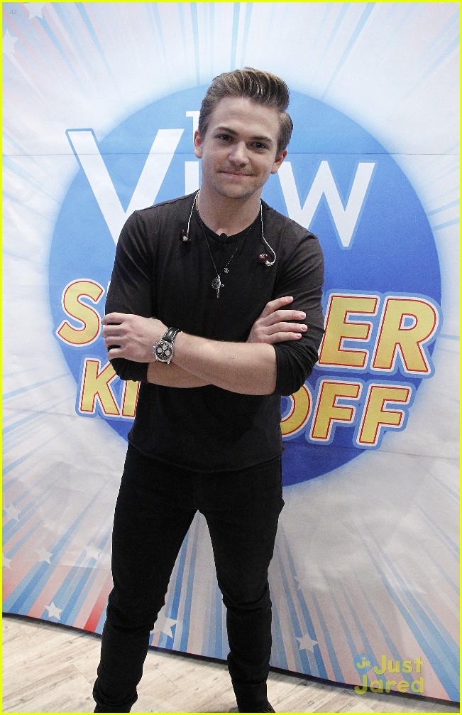 hunter hayes performs 21 the view 05