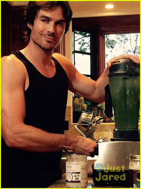 ian somerhalder shows off his muscles in the kitchen 03