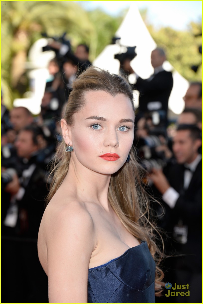 immy waterhouse youth premiere cannes 03