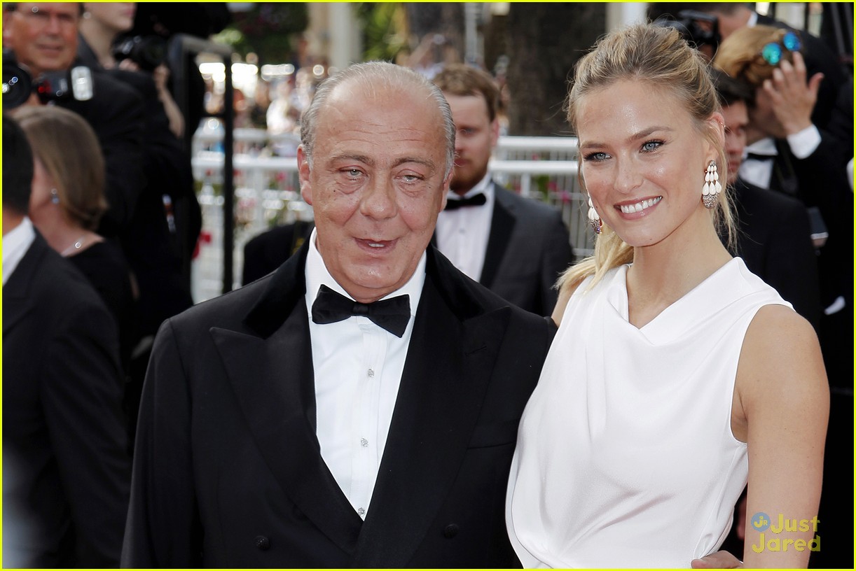 karlie kloss adele exarchopoulos cannes 2015 opening ceremony 06