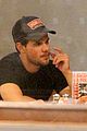 taylor lautner satisfies late night cravings at norms 07
