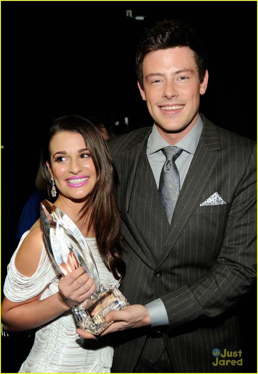 lea michele remembers cory monteith on his 33rd birthday 07