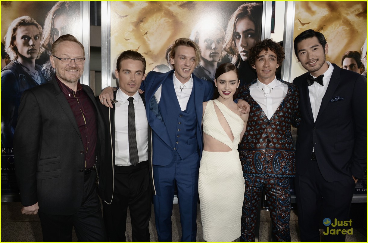 lily collins jamie campbell bower reunite in cute new pics 15