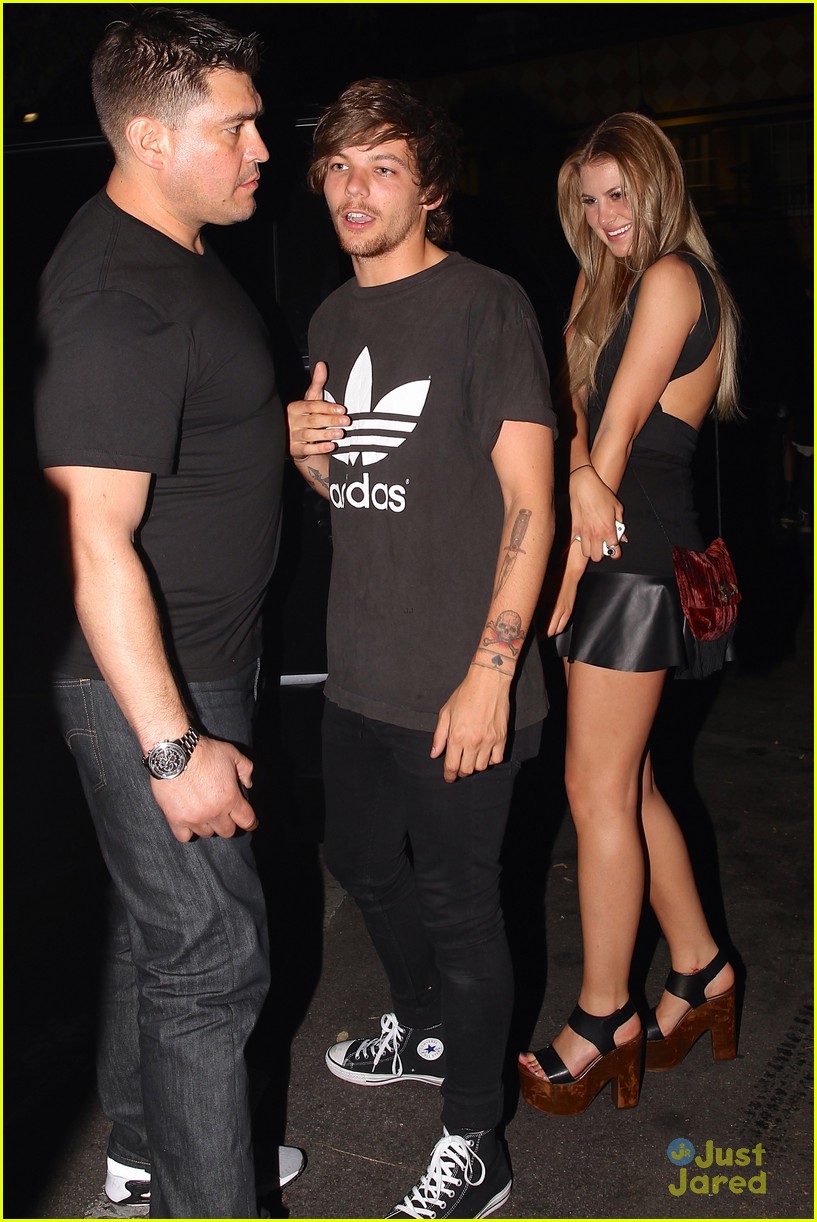 louis tomlinson out los angeles girls 02
