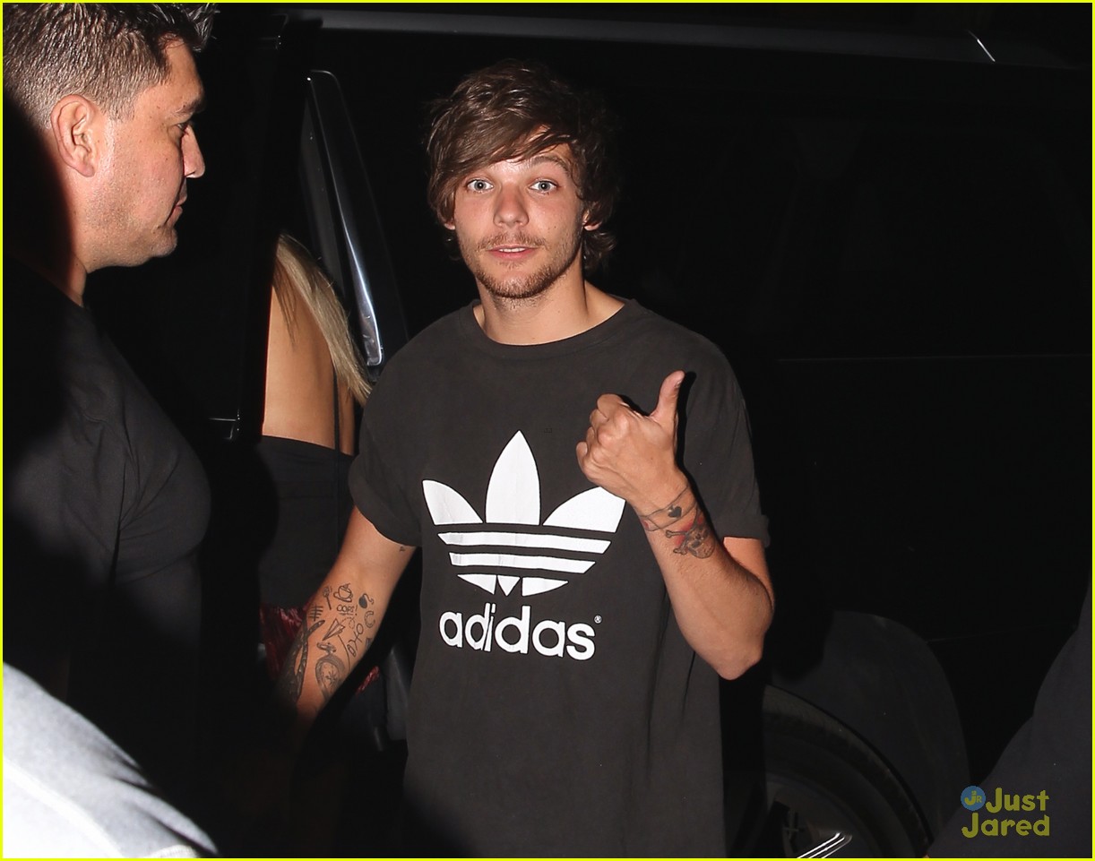 louis tomlinson out los angeles girls 03