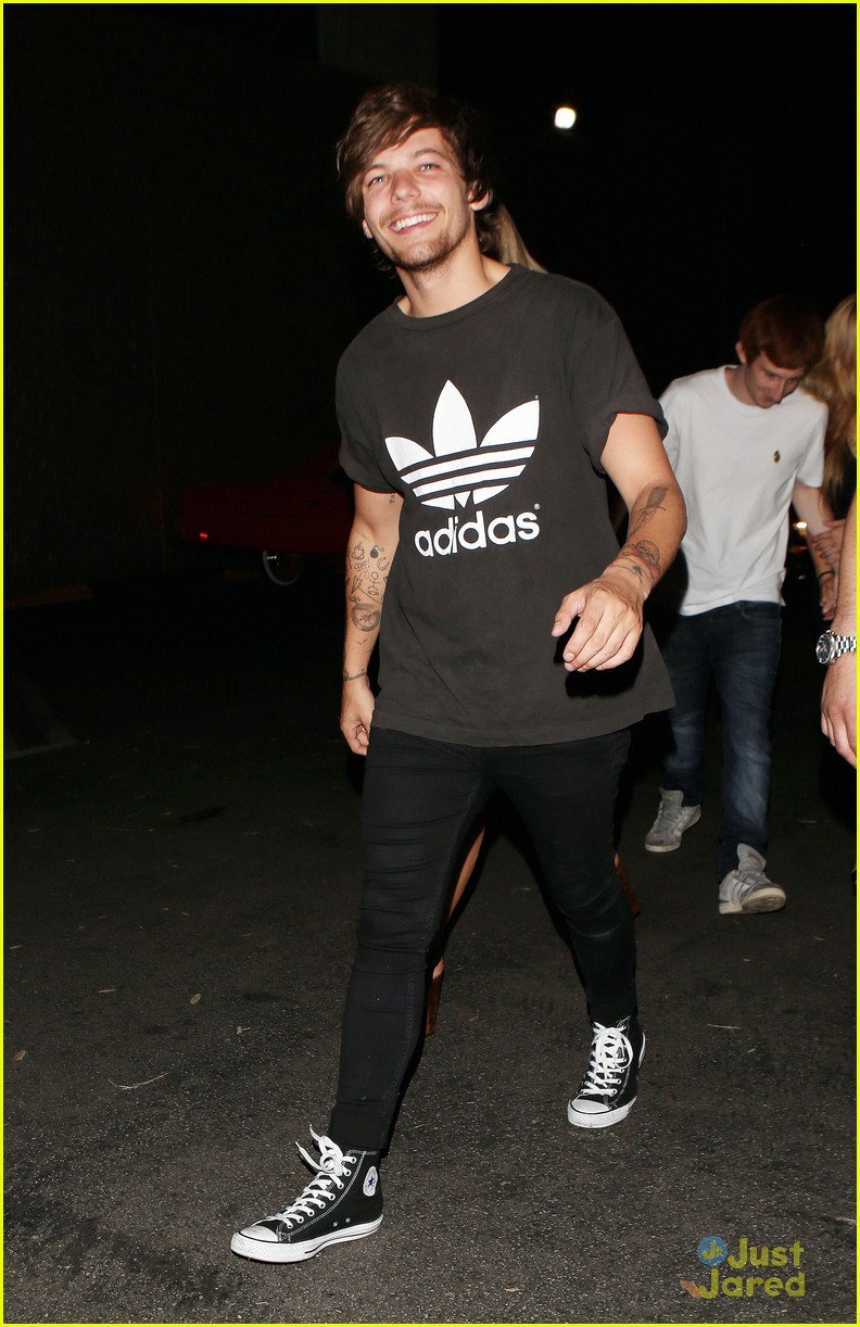 louis tomlinson out los angeles girls 15