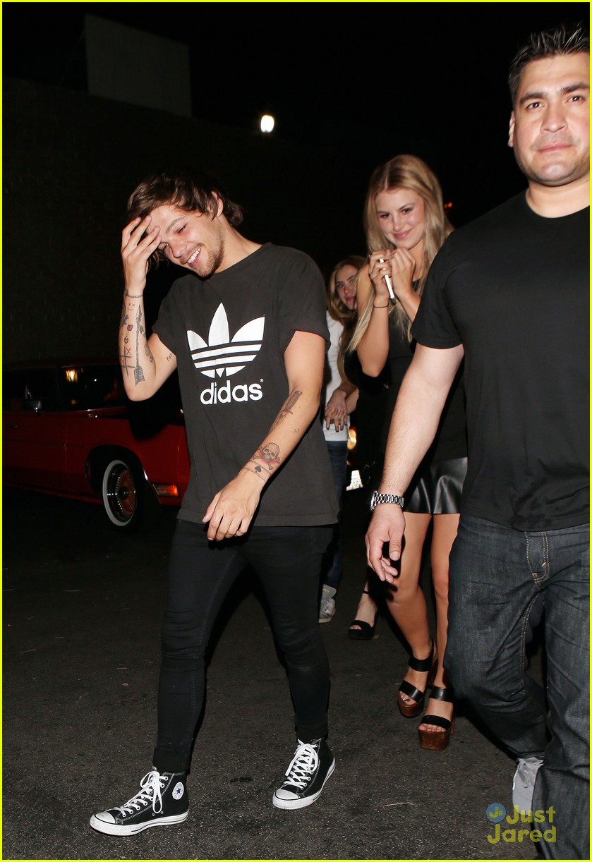 louis tomlinson out los angeles girls 22
