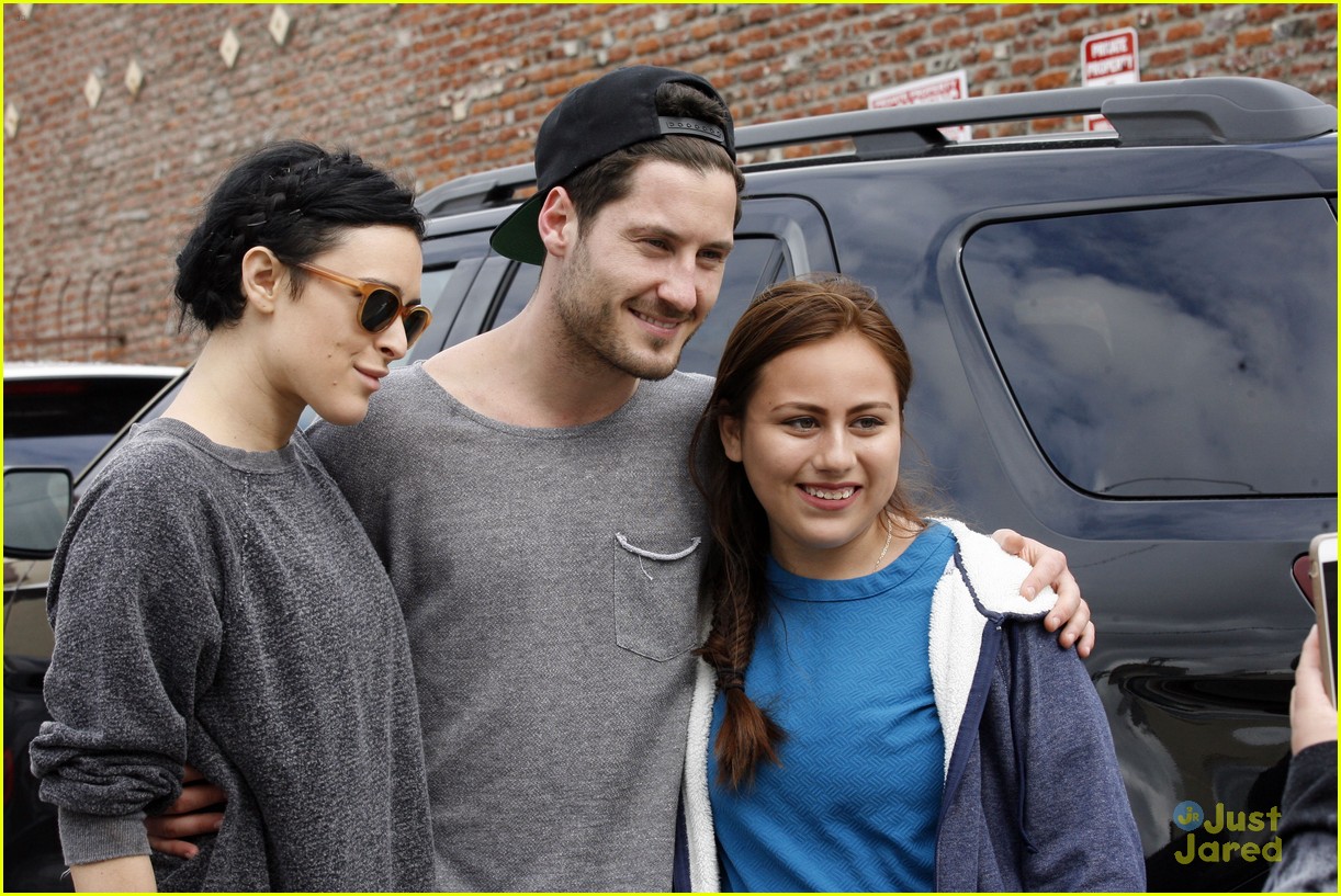 rumer willis val chmerkovskiy toxic cover dwts finale 02
