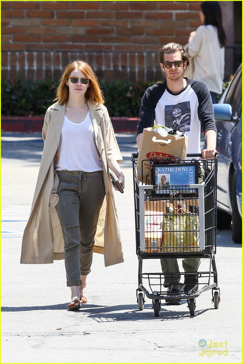 emma stone andrew garfield spotted together for first time in months 31