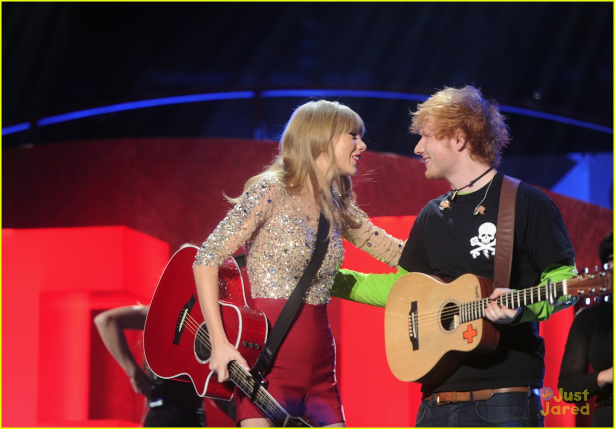 taylor swift shares her cute texts with ed sheeran 01