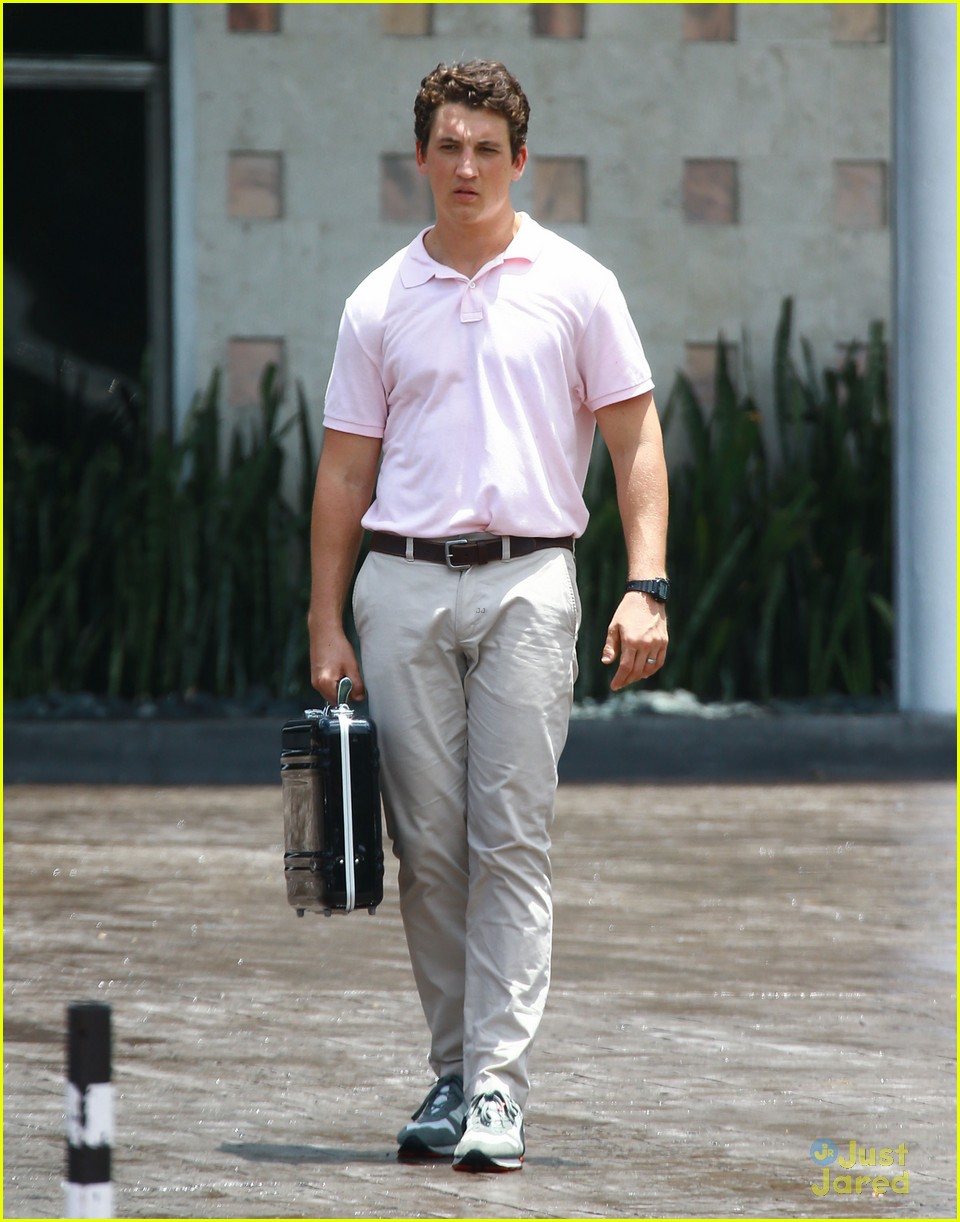 miles teller keleigh sperry have anniversary in miami 05