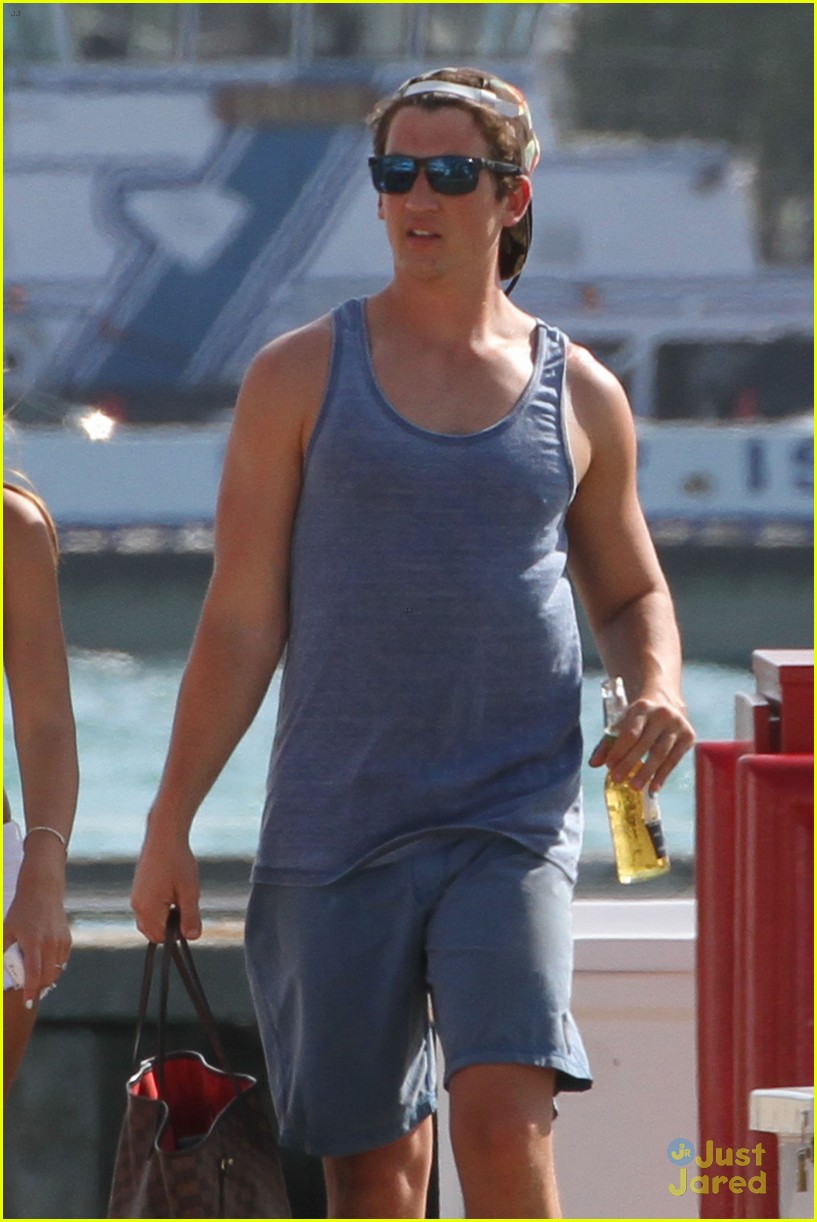 miles teller keleigh sperry have anniversary in miami 07