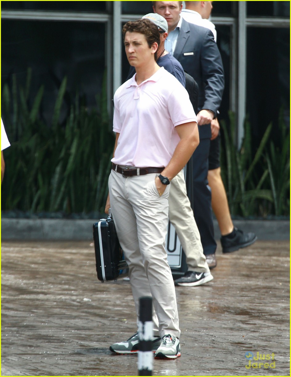 miles teller keleigh sperry have anniversary in miami 15