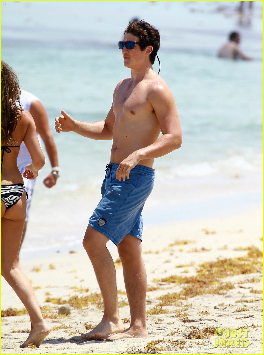 miles teller keleigh sperry continue their vacation 05