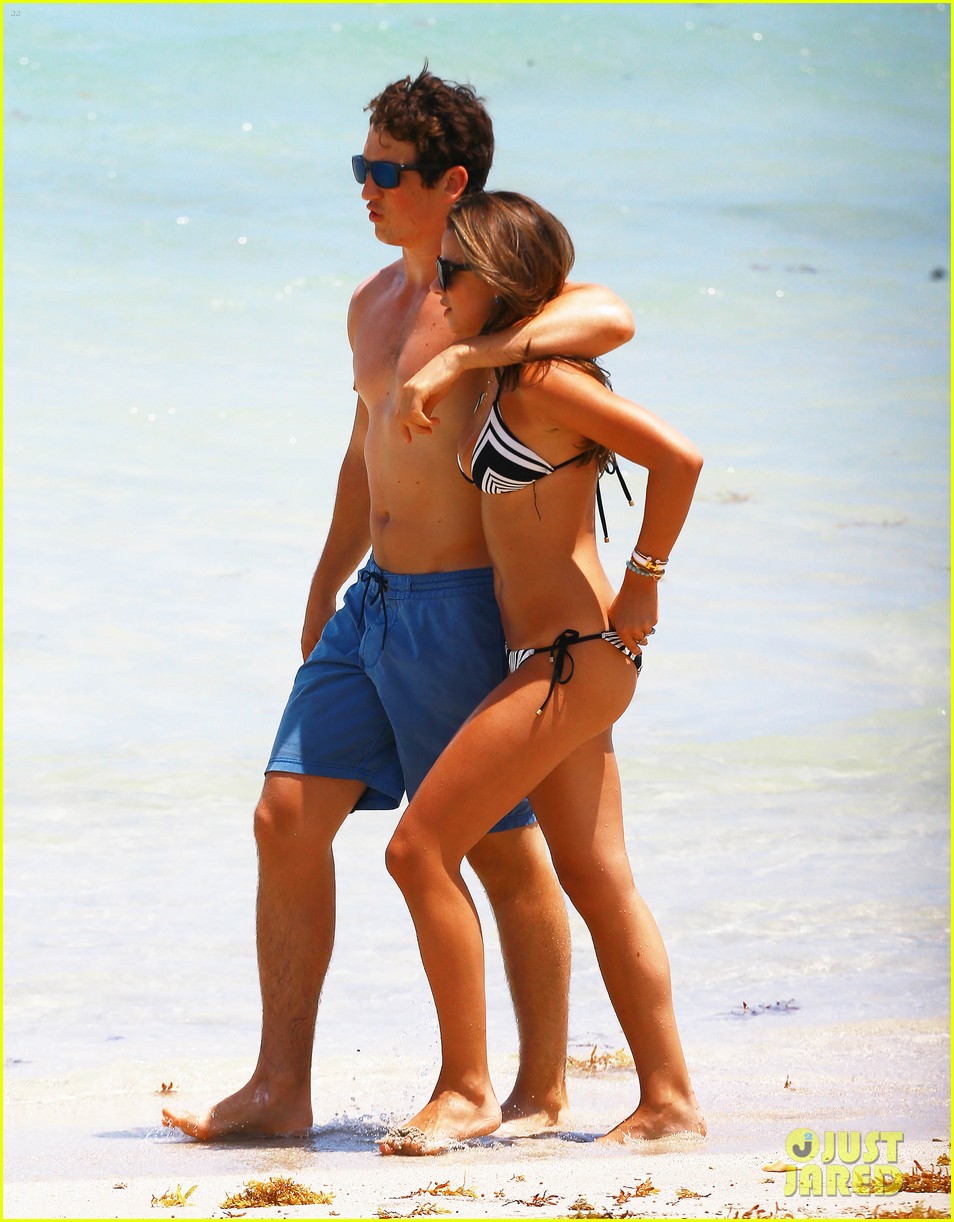 miles teller keleigh sperry continue their vacation 37