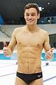 tom daley shows off ripped body after winning gold 22