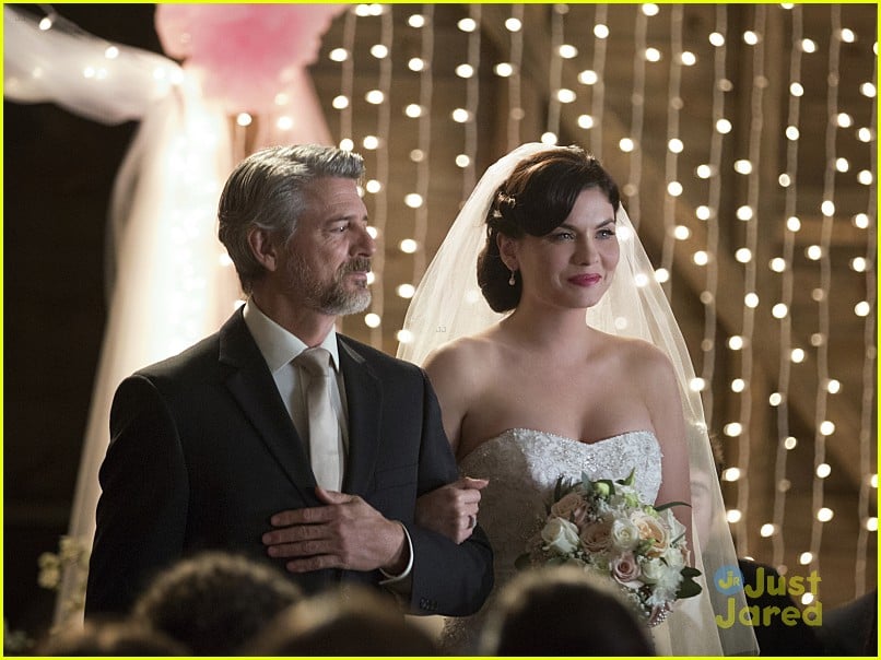 alaric jo get married vampire diaries stills 01