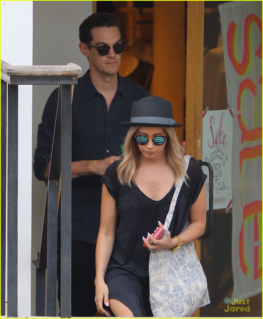 ashley tisdale christopher french shopping 08