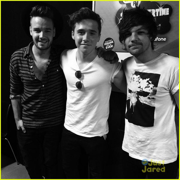 brooklyn beckham hangs with one direction guys 04