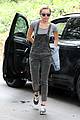miley cyrus paint covered overalls 01