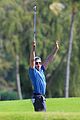 zac efron golfing in hawaii 36