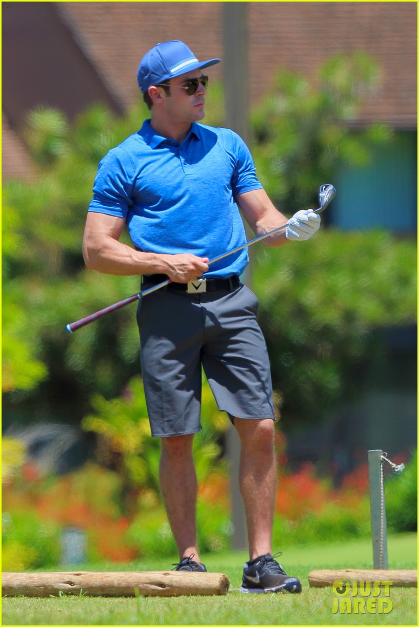 zac efron golfing in hawaii 27
