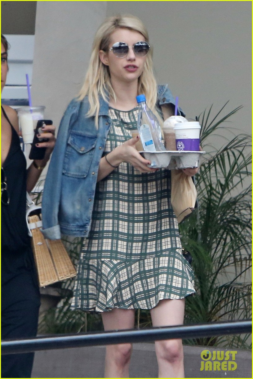 emma roberts coffee after ending engagement 02