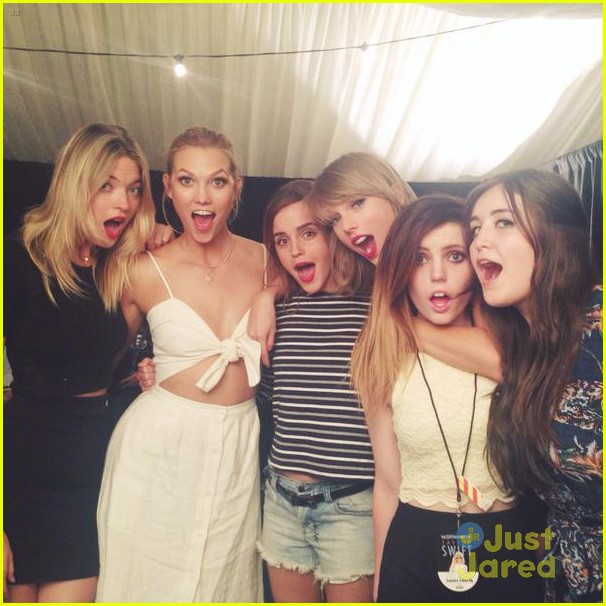emma watson joins taylor swift at 1989 show in london 02