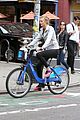 karlie kloss bikes around nyc moscow return 06