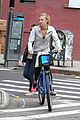 karlie kloss bikes around nyc moscow return 08