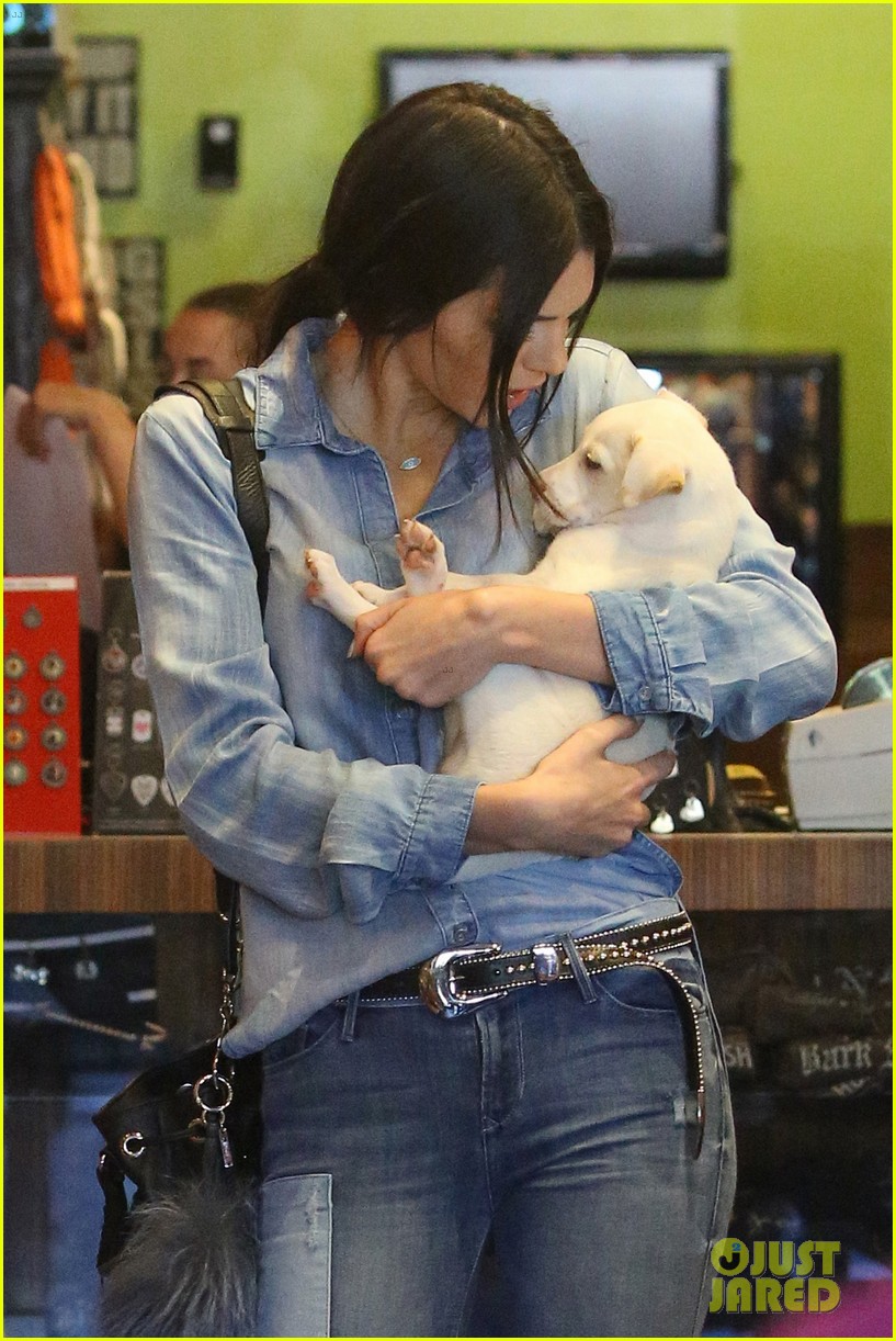 kendall jenner adopts puppy 29
