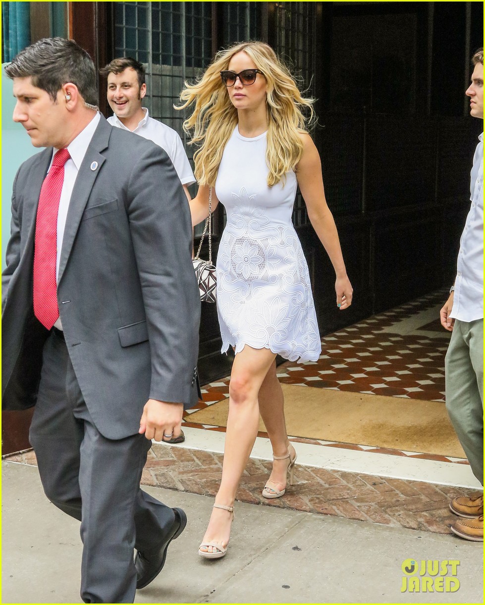 jennifer lawrence summer chic in nyc 06