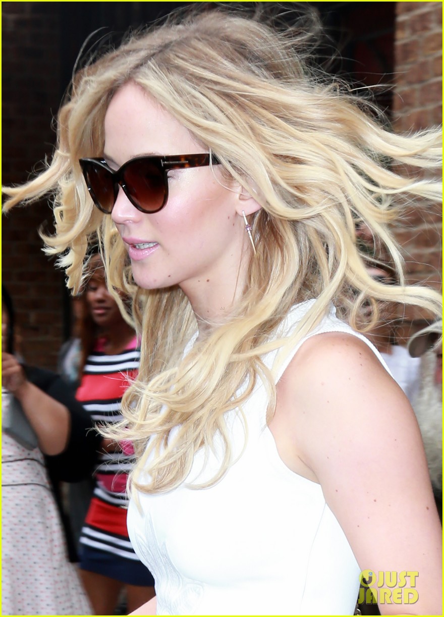 jennifer lawrence summer chic in nyc 31