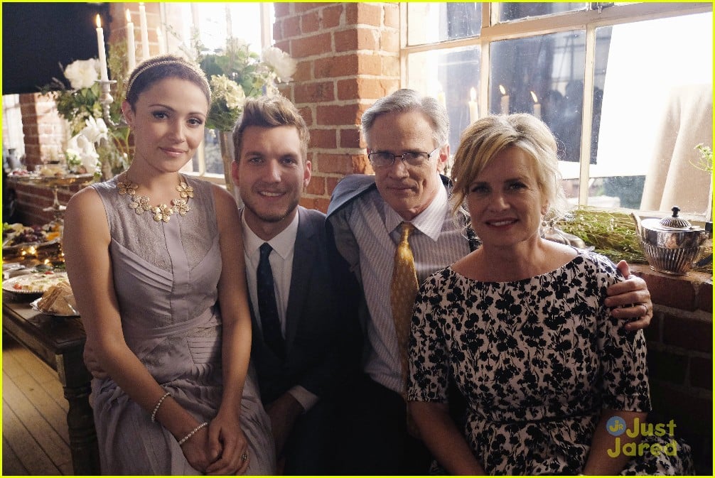 chasing life summer premiere first look pics 06