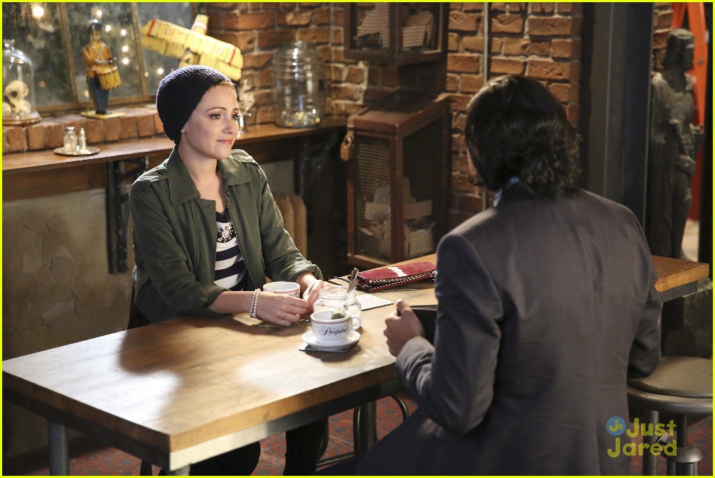 chasing life summer premiere first look pics 07