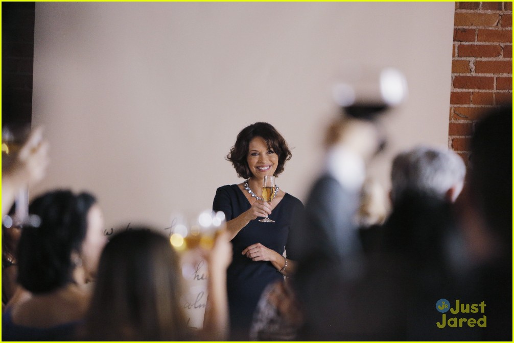 chasing life summer premiere first look pics 33