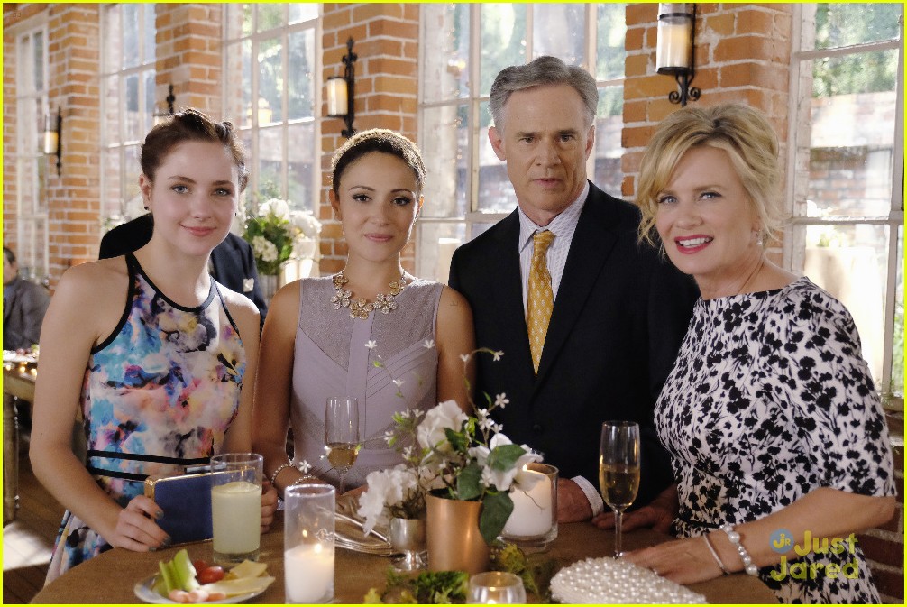 chasing life summer premiere first look pics 43