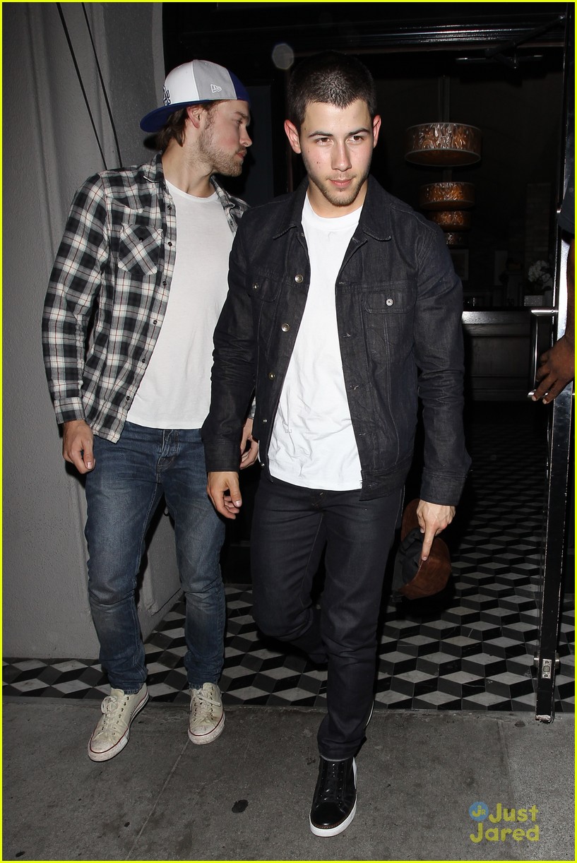 Nick Jonas & Chord Overstreeet Catch Ed Sheeran's Show In Hollywood ...