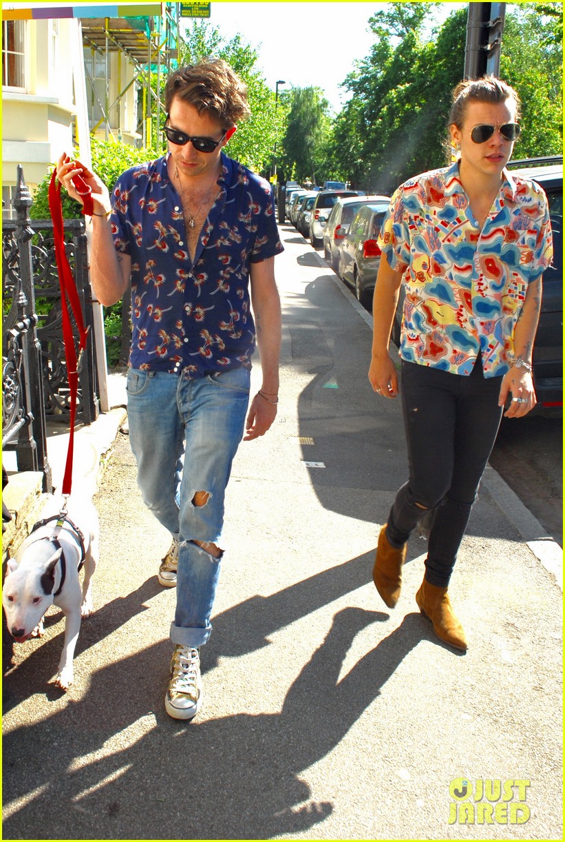 harry styles shows support for bestie nick grimshaw at topman 06