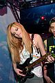 bella thorne emily osment are guitar hero fans at e3 06