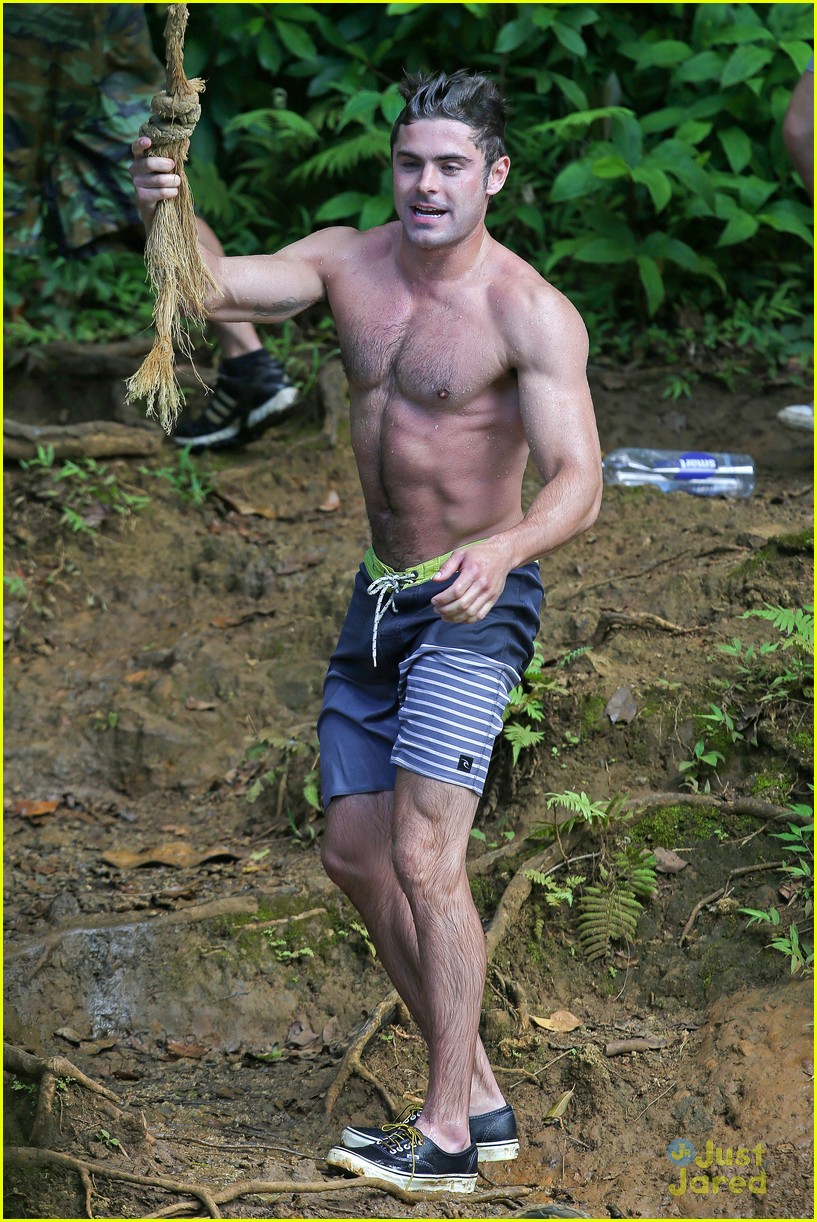 zac efron shirtless hawaii more ripped than ever 05
