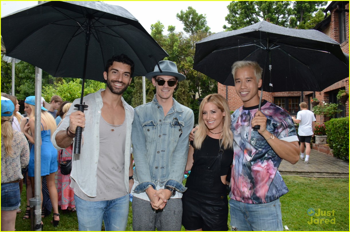 ashley tisdale just jared summer bash presented by sweetarts 26