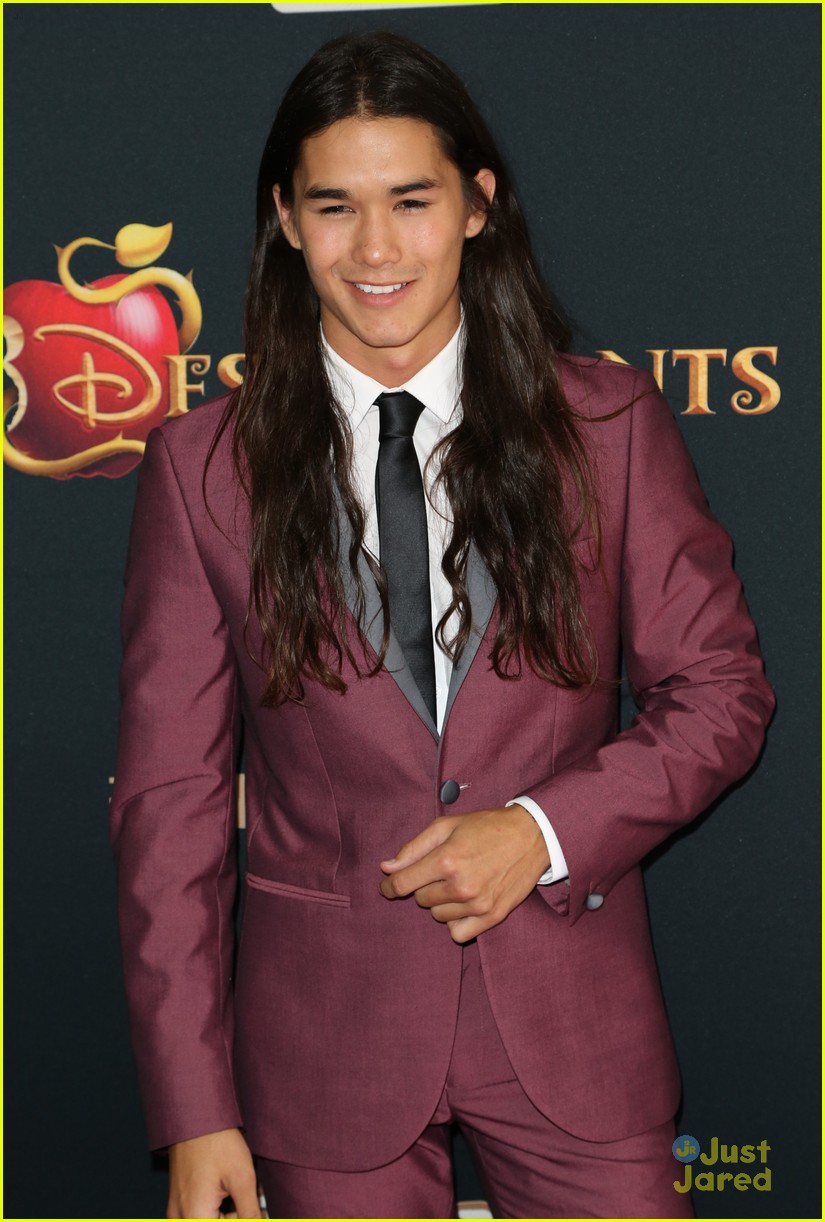 Cameron Boyce & Boo Boo Stewart Are Double The Trouble At 'Descendants ...