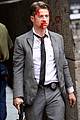 cameron monaghan wears a straight jacket for joker on gotham 29