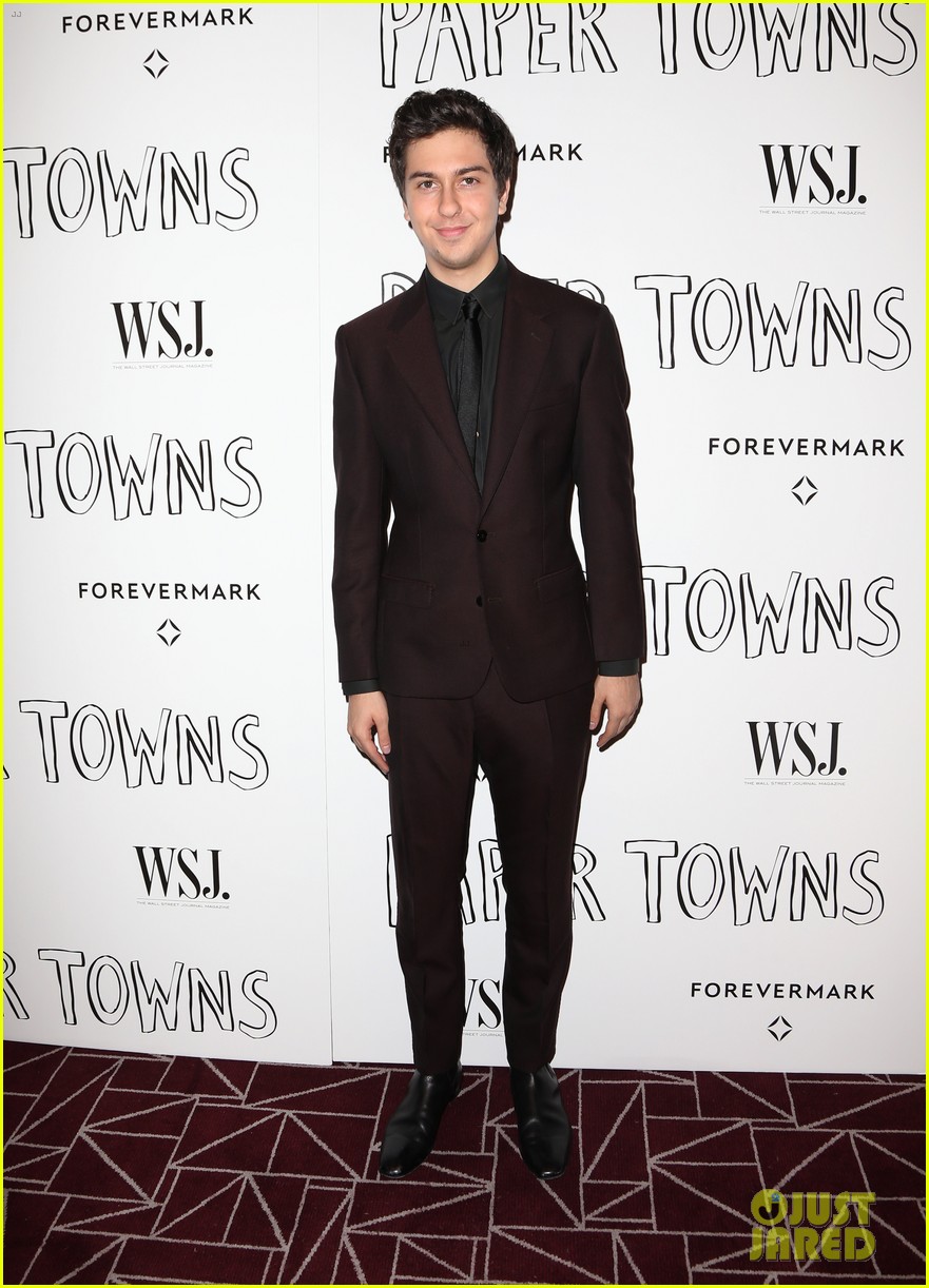 cara delevingne nat wolff paper towns west hollywood 29
