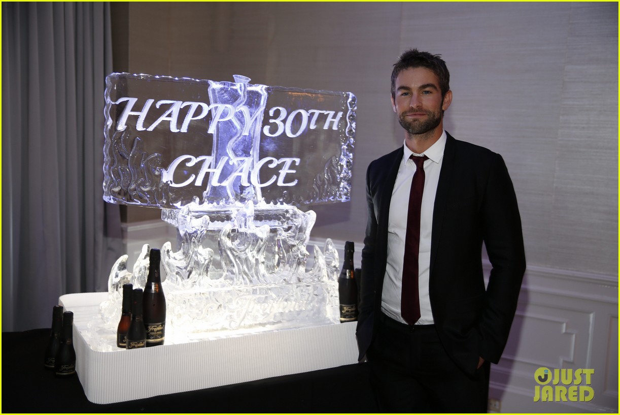 chace crawford sits next to co star rebecca rittenhouse at his birthday 01