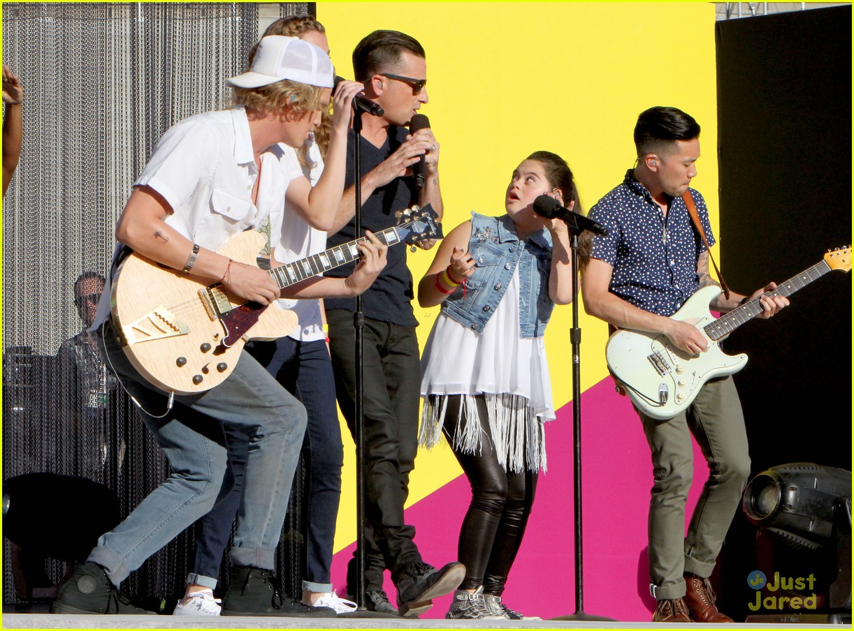 cody simpson reach up world games performance atm stop 04
